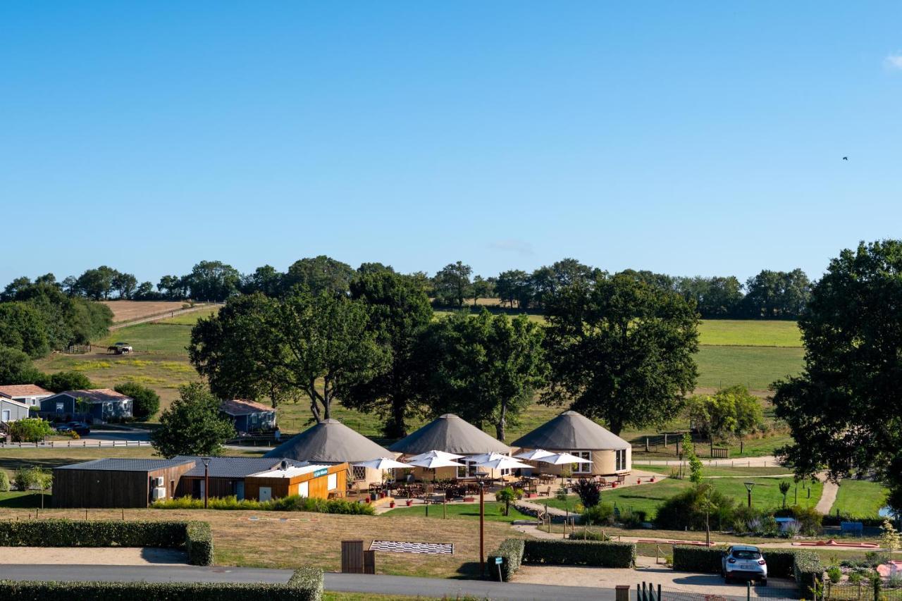 Domaine Melusine - A 2Km Du Puy Dufou France ! Hotel Les Épesses Екстериор снимка