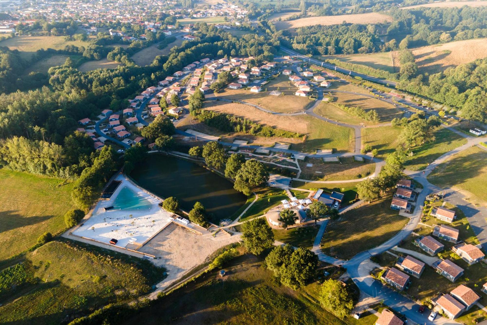 Domaine Melusine - A 2Km Du Puy Dufou France ! Hotel Les Épesses Екстериор снимка
